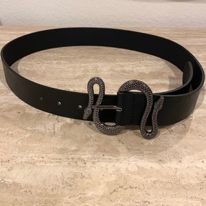 Black belt with gunmetal snake buckle.